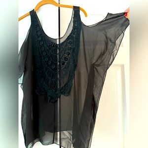 Open shoulder black lace back top
